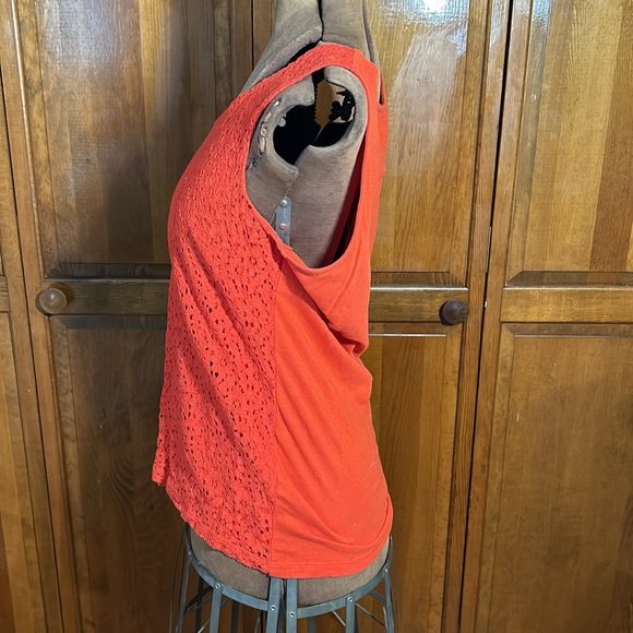 Bright tangerine lace overlay tank top - Picture 2 of 7